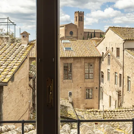 לינה וארוחת בוקר Birbo Bike Hospitality סיינה