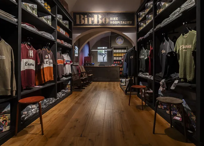 Birbo Bike Hospitality 住宿加早餐酒店 4*