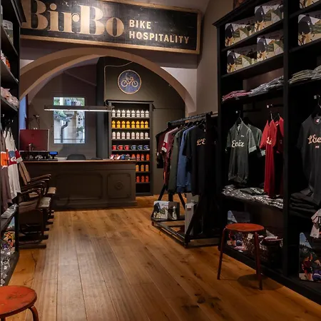 Birbo Bike Hospitality فندق مبيت وإفطار *